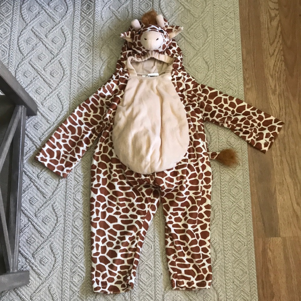 Giraffe costume